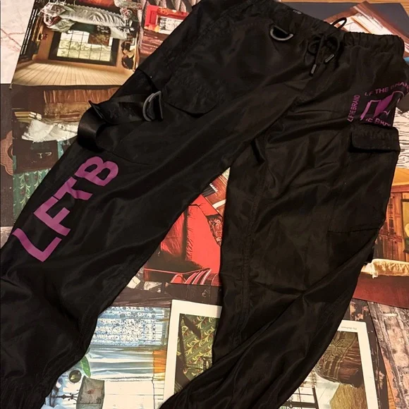 𫦠π
π«¦β’ π₯ LF the Brand x Slayyyyyy Vibes π₯β’ π
𫦠π
- Picture 2 of 13